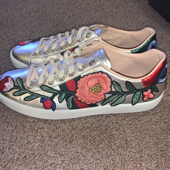 Gucci - Picture 2 of 4